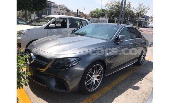 Buy Import Mercedes-Benz 190 (W201) Other Car in Import - Dubai in Curacao Buy Import Mercedes-Benz 190 (W201) Other Car in Import - Dubai in Curacao