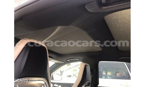 Buy Import Mercedes-Benz 190 (W201) Other Car in Import - Dubai in Curacao Buy Import Mercedes-Benz 190 (W201) Other Car in Import - Dubai in Curacao