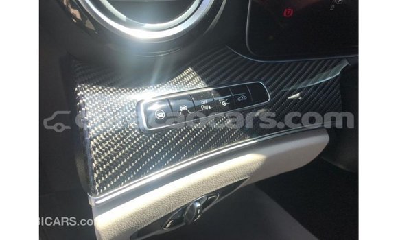 Buy Import Mercedes-Benz 190 (W201) Other Car in Import - Dubai in Curacao Buy Import Mercedes-Benz 190 (W201) Other Car in Import - Dubai in Curacao