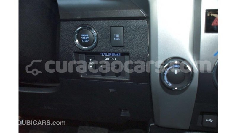 Big with watermark toyota tundra curacao import dubai 3004