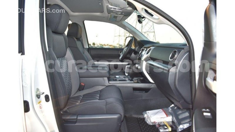 Big with watermark toyota tundra curacao import dubai 3004