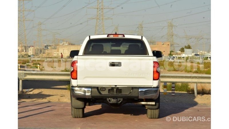 Big with watermark toyota tundra curacao import dubai 3004