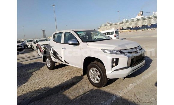 Buy Import Mitsubishi L200 White Car in Import - Dubai in Curacao Buy Import Mitsubishi L200 White Car in Import - Dubai in Curacao