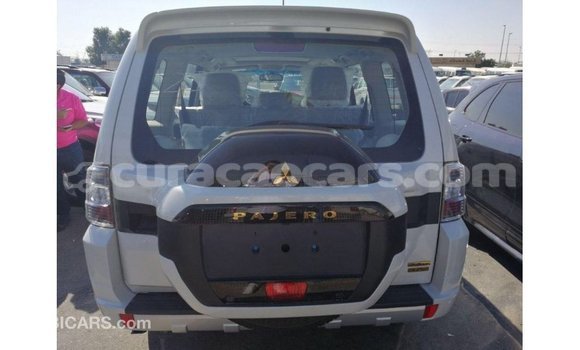 Buy Import Mitsubishi Pajero White Car in Import - Dubai in Curacao Buy Import Mitsubishi Pajero White Car in Import - Dubai in Curacao