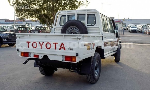 Buy Import Toyota Land Cruiser White Car in Import - Dubai in Curacao Buy Import Toyota Land Cruiser White Car in Import - Dubai in Curacao