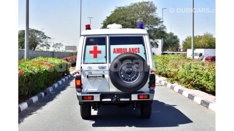 Big with watermark toyota land cruiser curacao import dubai 3012