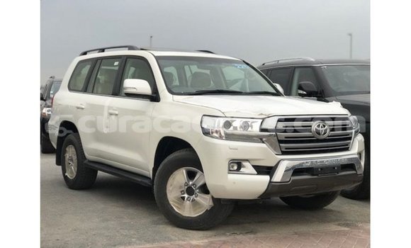 Buy Import Toyota Land Cruiser White Car in Import - Dubai in Curacao Buy Import Toyota Land Cruiser White Car in Import - Dubai in Curacao