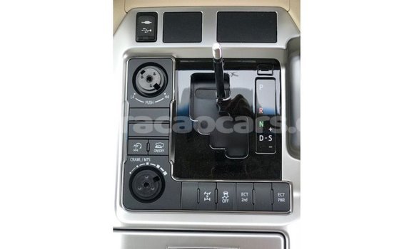 Buy Import Toyota Land Cruiser White Car in Import - Dubai in Curacao Buy Import Toyota Land Cruiser White Car in Import - Dubai in Curacao