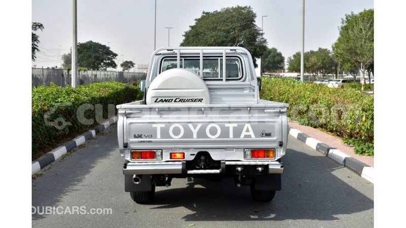 Big with watermark toyota land cruiser curacao import dubai 3024