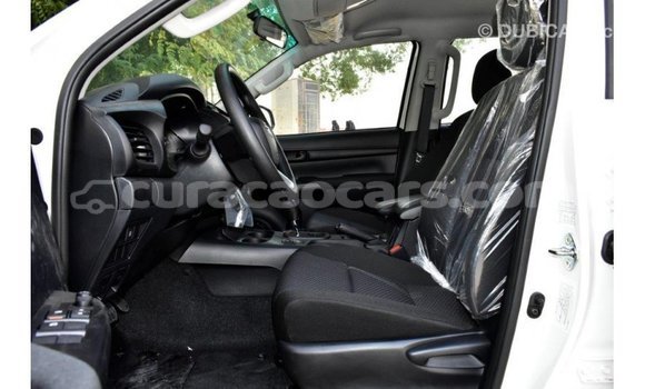 Buy Import Toyota Hilux White Car in Import - Dubai in Curacao Buy Import Toyota Hilux White Car in Import - Dubai in Curacao