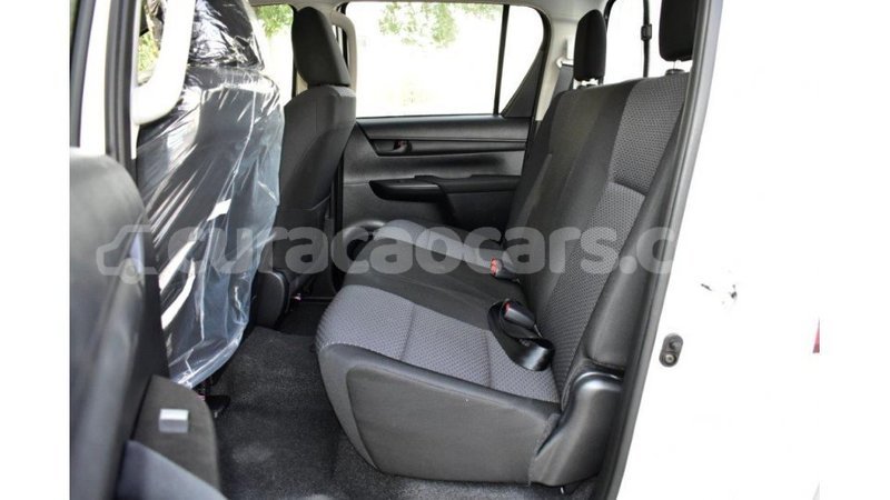 Big with watermark toyota hilux curacao import dubai 3025