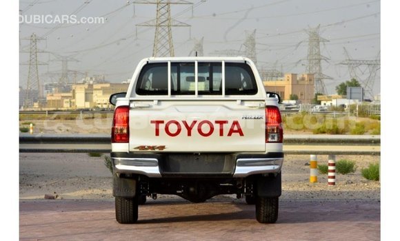 Buy Import Toyota Hilux White Car in Import - Dubai in Curacao Buy Import Toyota Hilux White Car in Import - Dubai in Curacao