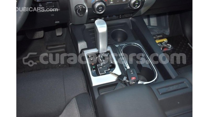 Big with watermark toyota tundra curacao import dubai 3028