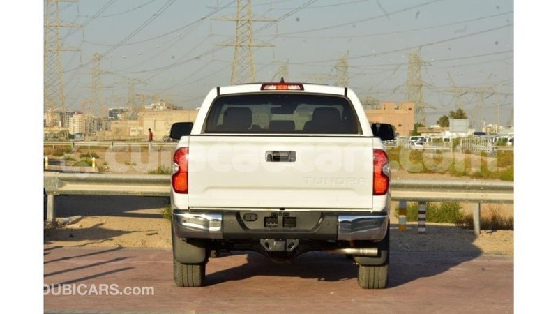 Big with watermark toyota tundra curacao import dubai 3028