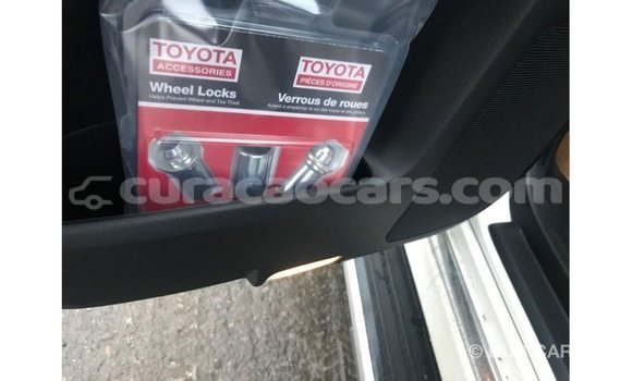 Buy Import Toyota 4Runner White Car in Import - Dubai in Curacao Buy Import Toyota 4Runner White Car in Import - Dubai in Curacao