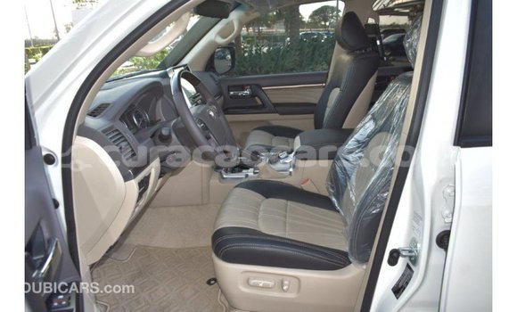 Buy Import Toyota Land Cruiser White Car in Import - Dubai in Curacao Buy Import Toyota Land Cruiser White Car in Import - Dubai in Curacao