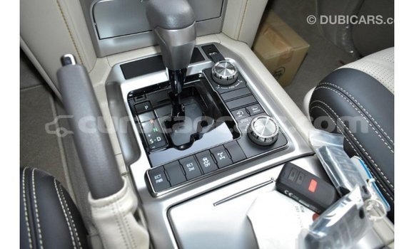Buy Import Toyota Land Cruiser White Car in Import - Dubai in Curacao Buy Import Toyota Land Cruiser White Car in Import - Dubai in Curacao