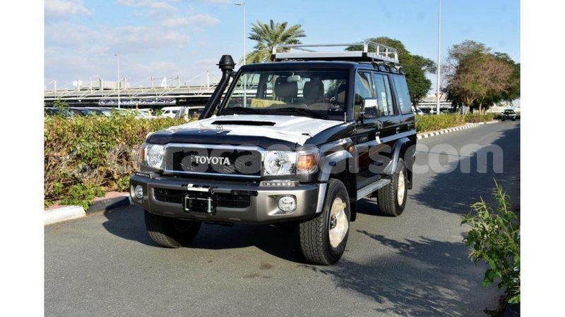 Big with watermark toyota land cruiser curacao import dubai 3038