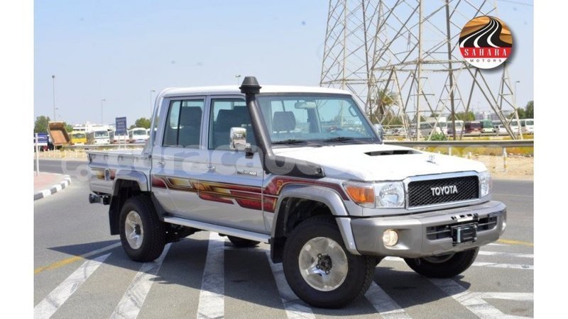 Big with watermark toyota land cruiser curacao import dubai 3039