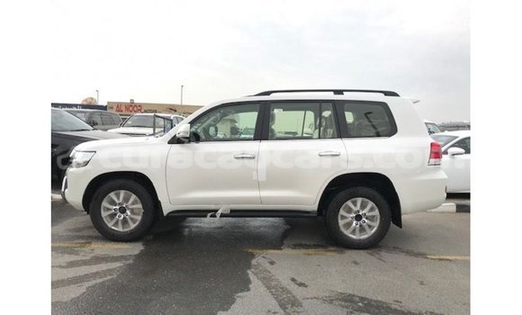 Buy Import Toyota Land Cruiser White Car in Import - Dubai in Curacao Buy Import Toyota Land Cruiser White Car in Import - Dubai in Curacao