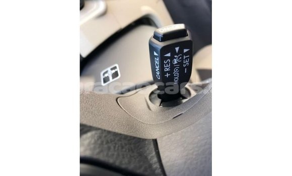 Buy Import Toyota Prado White Car in Import - Dubai in Curacao Buy Import Toyota Prado White Car in Import - Dubai in Curacao