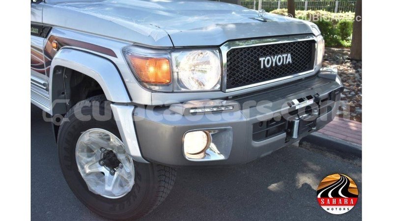 Big with watermark toyota land cruiser curacao import dubai 3063