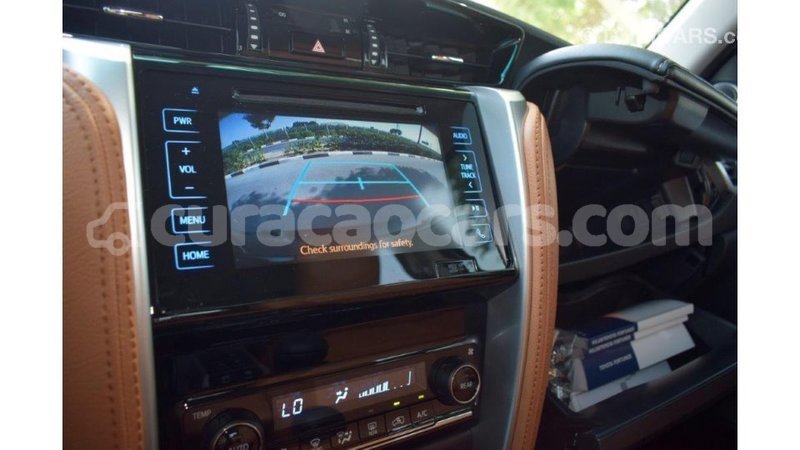 Big with watermark toyota fortuner curacao import dubai 3064