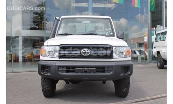 Buy Import Toyota Land Cruiser White Car in Import - Dubai in Curacao Buy Import Toyota Land Cruiser White Car in Import - Dubai in Curacao