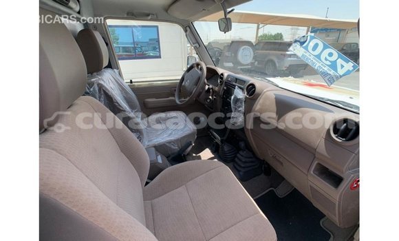 Buy Import Toyota Land Cruiser Beige Car in Import - Dubai in Curacao Buy Import Toyota Land Cruiser Beige Car in Import - Dubai in Curacao