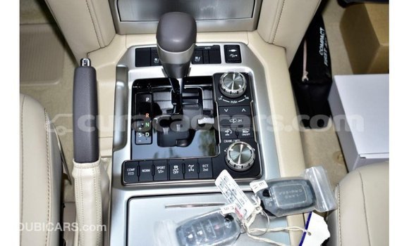 Buy Import Toyota Land Cruiser White Car in Import - Dubai in Curacao Buy Import Toyota Land Cruiser White Car in Import - Dubai in Curacao