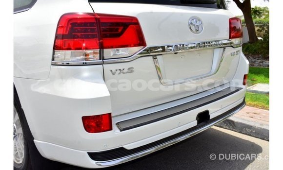 Buy Import Toyota Land Cruiser White Car in Import - Dubai in Curacao Buy Import Toyota Land Cruiser White Car in Import - Dubai in Curacao