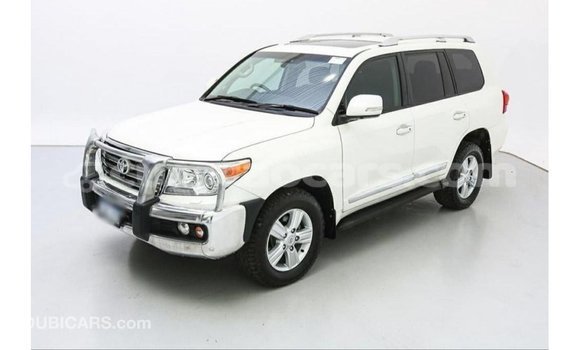 Buy Import Toyota Land Cruiser White Car in Import - Dubai in Curacao Buy Import Toyota Land Cruiser White Car in Import - Dubai in Curacao
