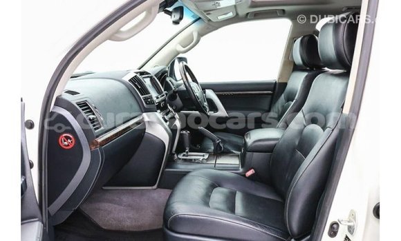 Buy Import Toyota Land Cruiser White Car in Import - Dubai in Curacao Buy Import Toyota Land Cruiser White Car in Import - Dubai in Curacao