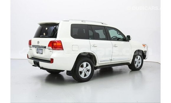 Buy Import Toyota Land Cruiser White Car in Import - Dubai in Curacao Buy Import Toyota Land Cruiser White Car in Import - Dubai in Curacao