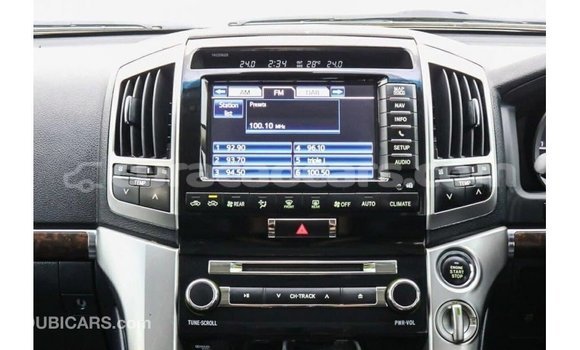 Buy Import Toyota Land Cruiser White Car in Import - Dubai in Curacao Buy Import Toyota Land Cruiser White Car in Import - Dubai in Curacao