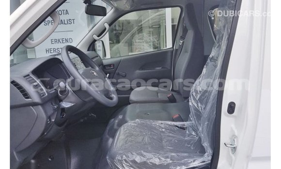 Buy Import Toyota Hiace White Car in Import - Dubai in Curacao Buy Import Toyota Hiace White Car in Import - Dubai in Curacao