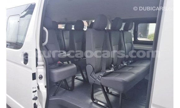 Buy Import Toyota Hiace White Car in Import - Dubai in Curacao Buy Import Toyota Hiace White Car in Import - Dubai in Curacao