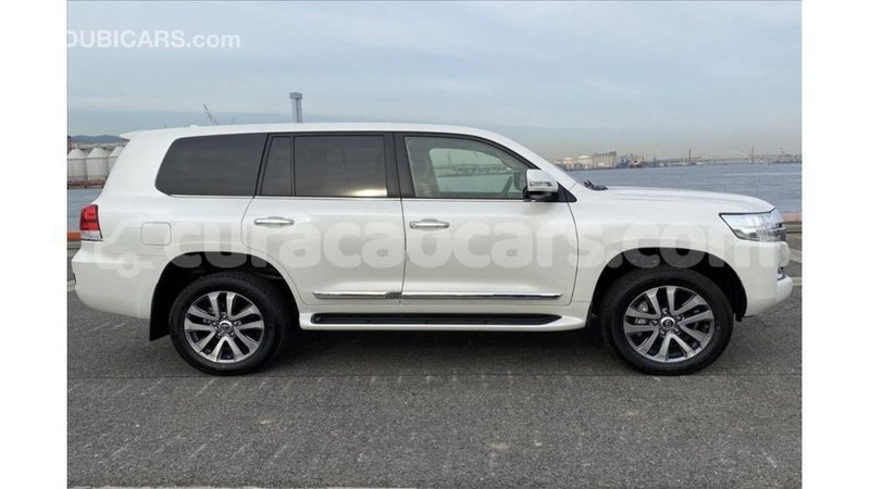 Big with watermark toyota land cruiser curacao import dubai 3085