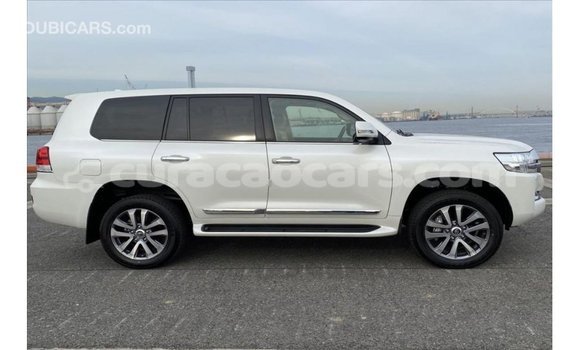 Buy Import Toyota Land Cruiser White Car in Import - Dubai in Curacao Buy Import Toyota Land Cruiser White Car in Import - Dubai in Curacao