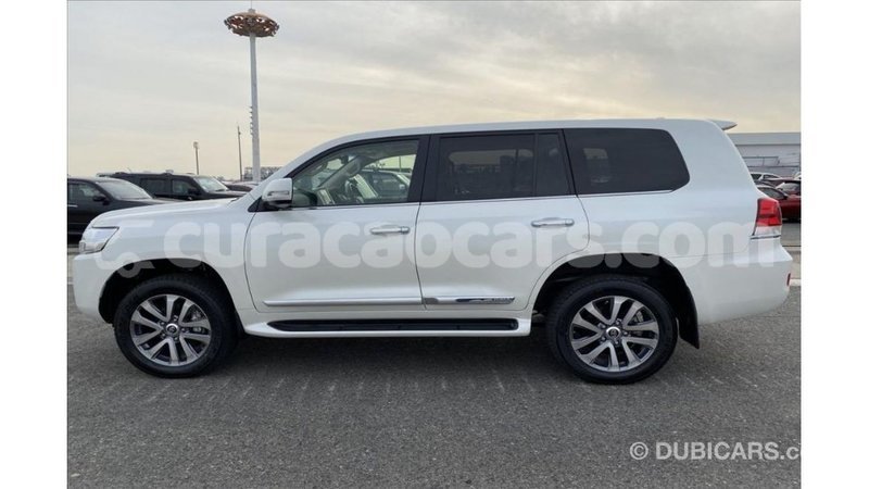 Big with watermark toyota land cruiser curacao import dubai 3085