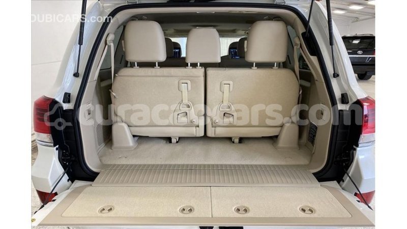 Big with watermark toyota land cruiser curacao import dubai 3085