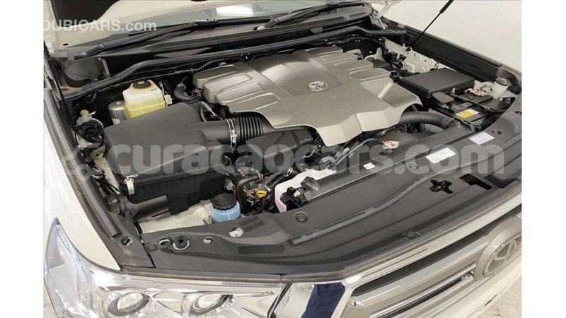 Big with watermark toyota land cruiser curacao import dubai 3085