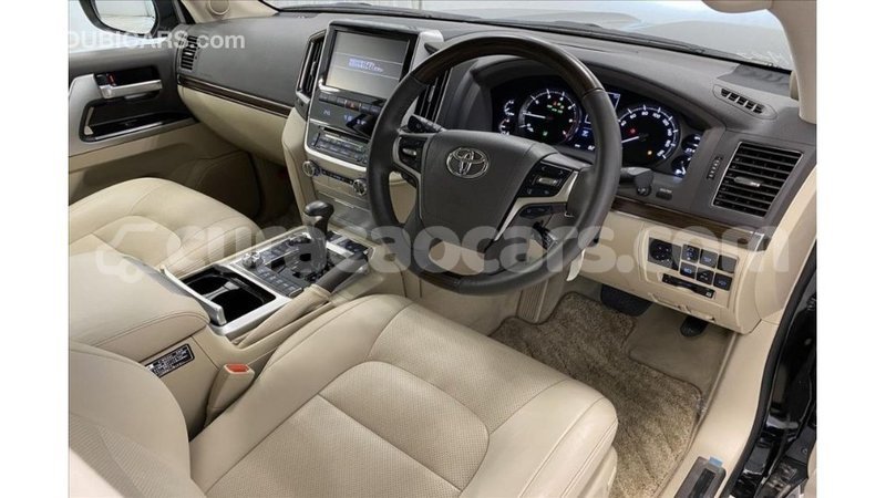 Big with watermark toyota land cruiser curacao import dubai 3086