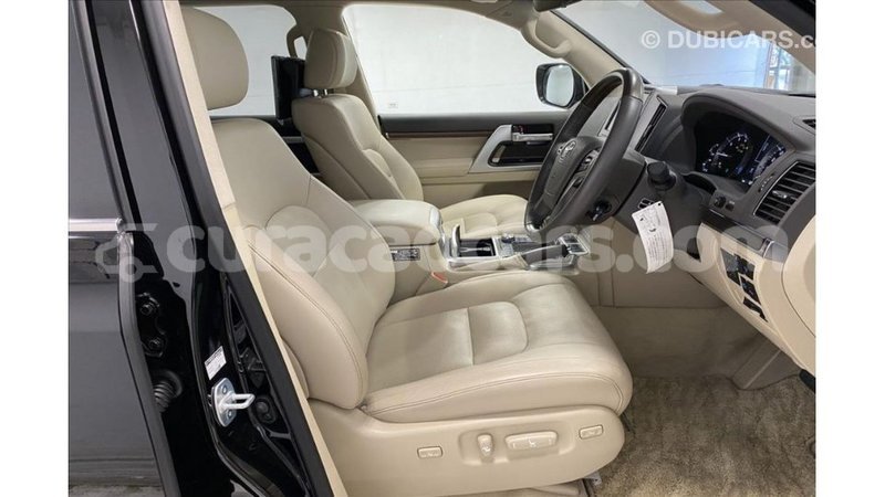Big with watermark toyota land cruiser curacao import dubai 3086
