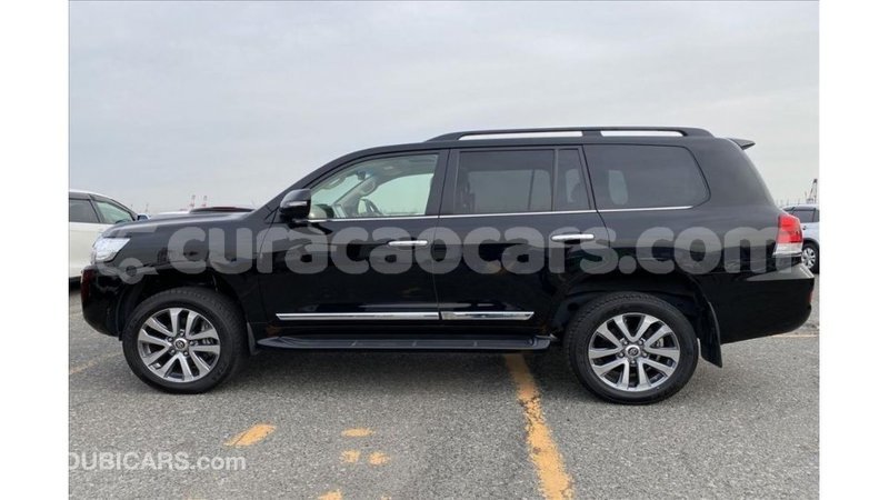 Big with watermark toyota land cruiser curacao import dubai 3086
