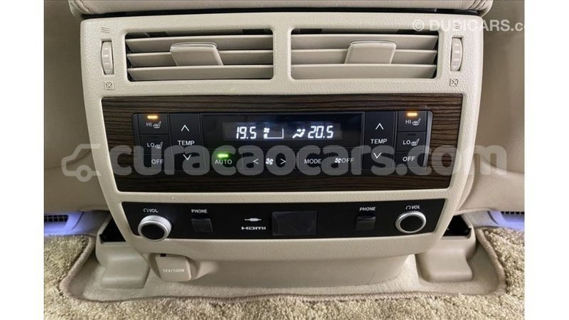 Big with watermark toyota land cruiser curacao import dubai 3086