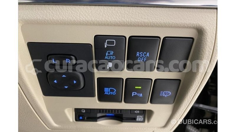 Big with watermark toyota land cruiser curacao import dubai 3086