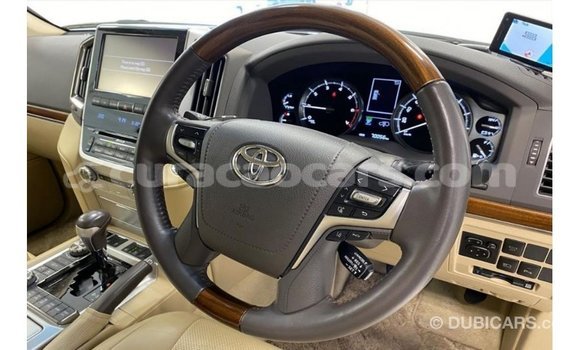 Buy Import Toyota Land Cruiser White Car in Import - Dubai in Curacao Buy Import Toyota Land Cruiser White Car in Import - Dubai in Curacao