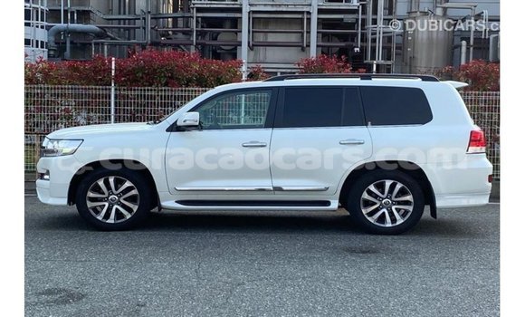 Buy Import Toyota Land Cruiser White Car in Import - Dubai in Curacao Buy Import Toyota Land Cruiser White Car in Import - Dubai in Curacao