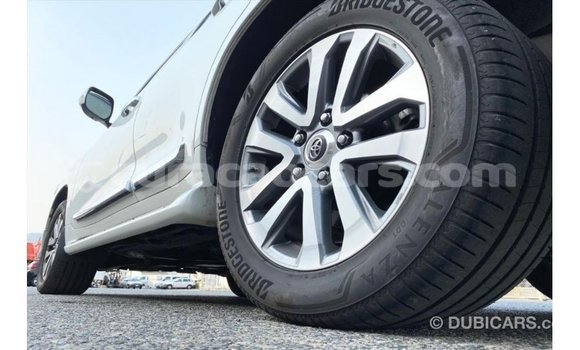 Buy Import Toyota Land Cruiser White Car in Import - Dubai in Curacao Buy Import Toyota Land Cruiser White Car in Import - Dubai in Curacao